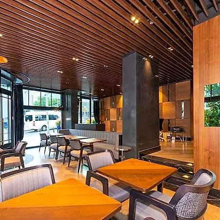 Hotel Opale