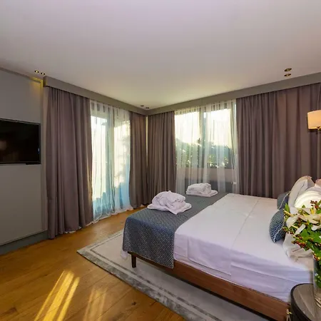 Hotel Opale