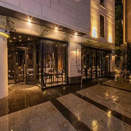 Hotel Opale